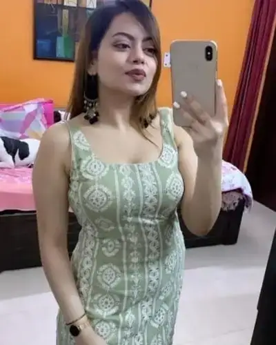Call Girl in Gudiyatham